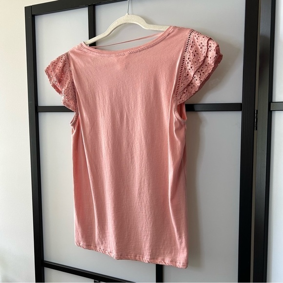 [M] Joe Fresh Powder Pink Short Sleeve Top With Boho Crochet Detail Sleeves - Picture 6 of 10